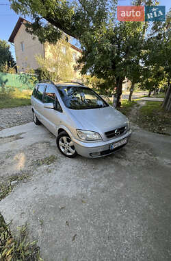 Минивэн Opel Zafira 2004 в Белгороде-Днестровском