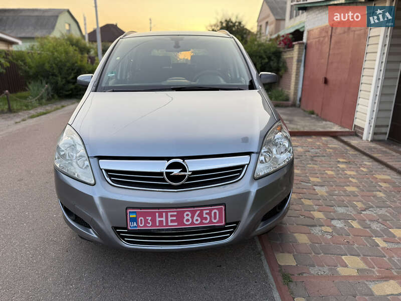 Минивэн Opel Zafira 2008 в Борисполе