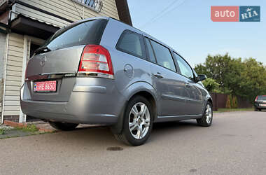 Минивэн Opel Zafira 2008 в 