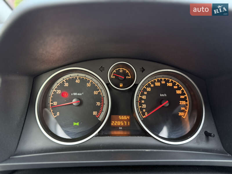 Минивэн Opel Zafira 2008 в Борисполе
