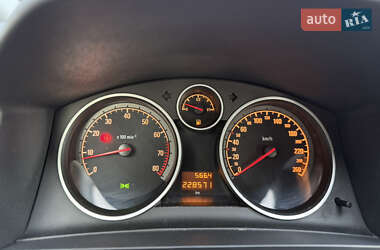 Минивэн Opel Zafira 2008 в 