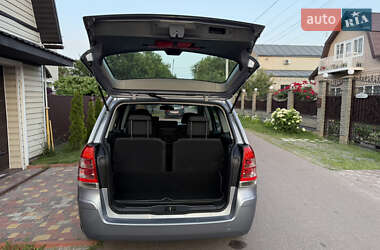 Минивэн Opel Zafira 2008 в 