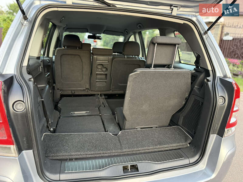 Минивэн Opel Zafira 2008 в Борисполе