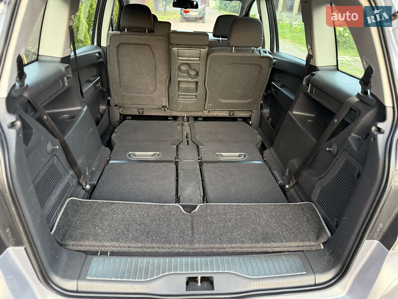 Минивэн Opel Zafira 2008 в Борисполе