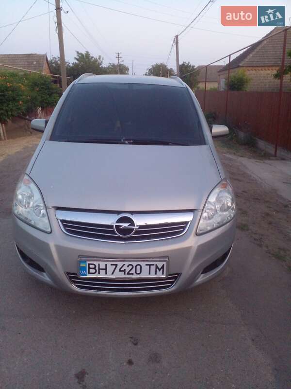 Opel Zafira 2008