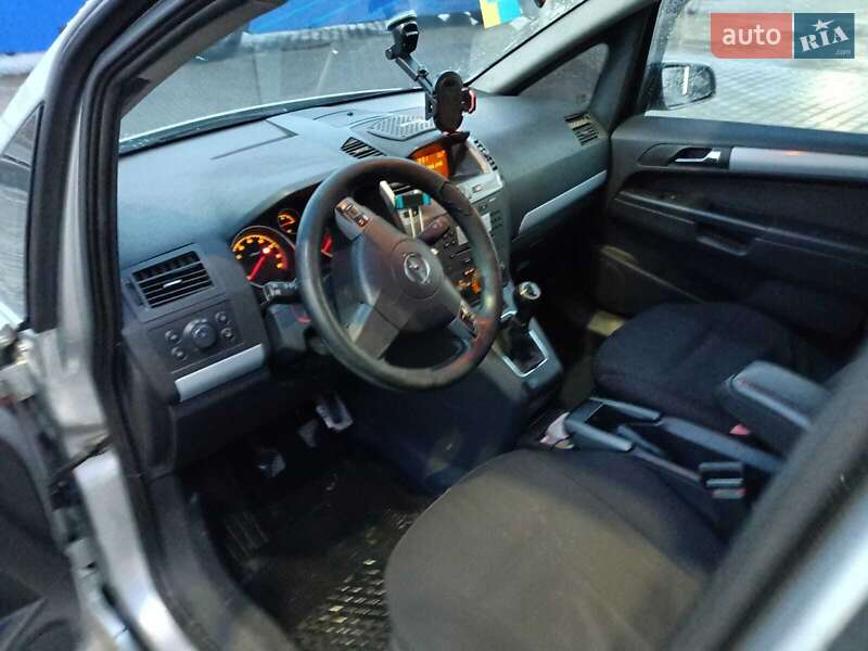 Мінівен Opel Zafira 2007 в Львові