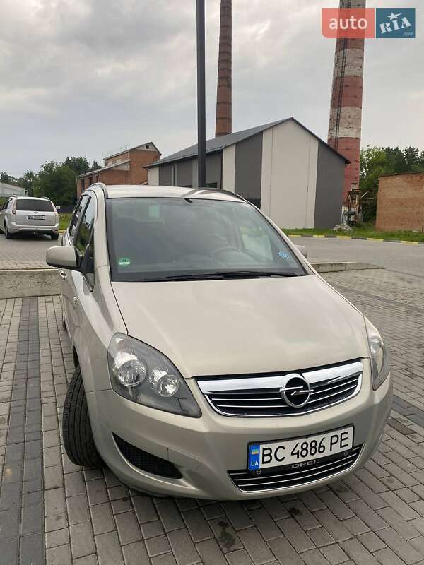 Opel Zafira 2010
