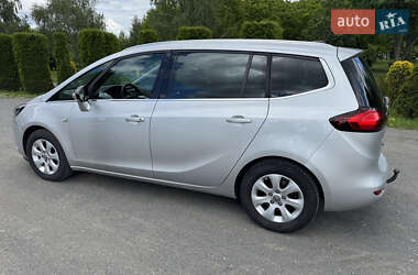 Минивэн Opel Zafira 2017 в 