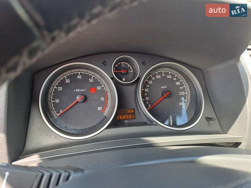 Мінівен Opel Zafira 2010 в Луцьку