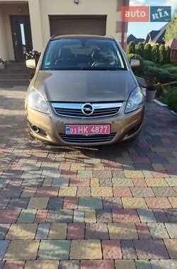 Минивэн Opel Zafira 2012 в Луцке