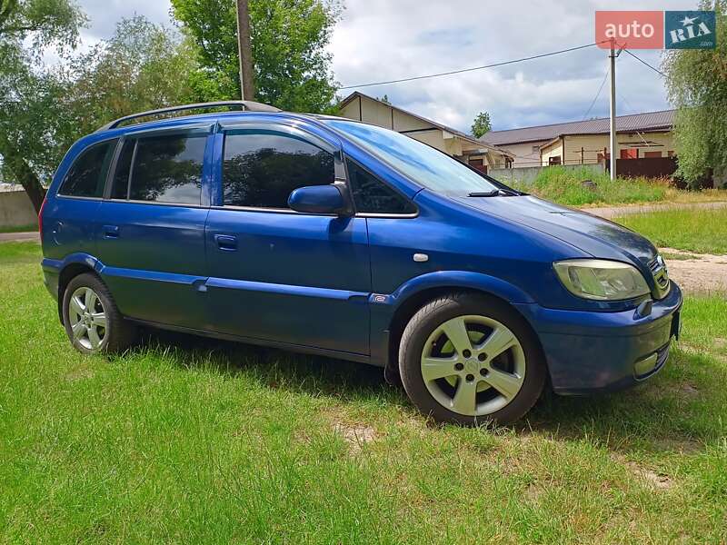 Минивэн Opel Zafira 2004 в Борисполе