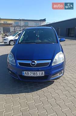Минивэн Opel Zafira 2005 в Виннице