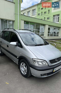 Мінівен Opel Zafira 2000 в Тульчині