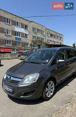 Минивэн Opel Zafira 2009 в Сумах