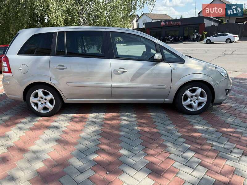 Мінівен Opel Zafira 2009 в Білій Церкві