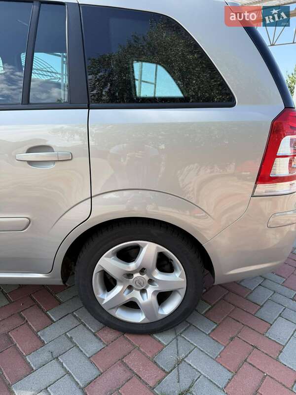 Мінівен Opel Zafira 2009 в Білій Церкві