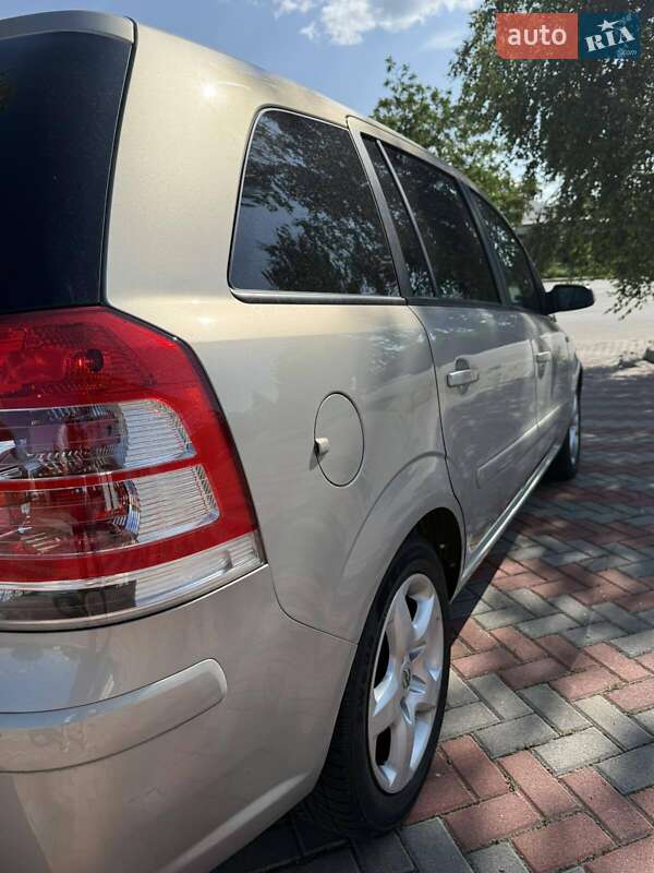 Мінівен Opel Zafira 2009 в Білій Церкві