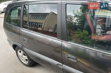 Минивэн Opel Zafira 2000 в 