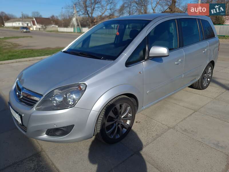 Мінівен Opel Zafira 2011 в Лисянці
