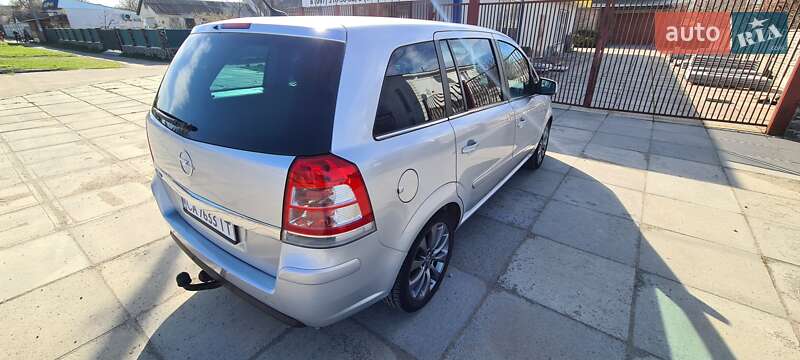Мінівен Opel Zafira 2011 в Лисянці