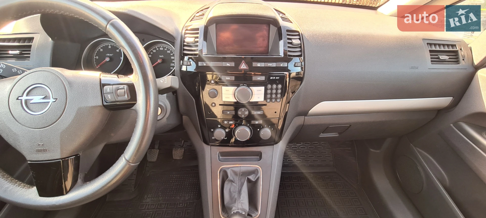 2011 Opel Zafira - мініатюра 27