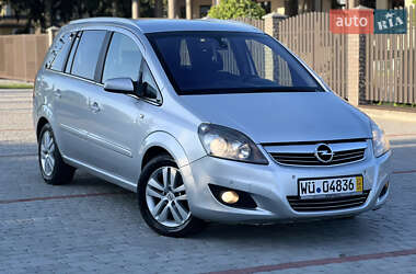 Минивэн Opel Zafira 2009 в Староконстантинове