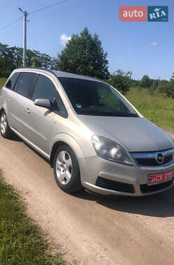 Минивэн Opel Zafira 2007 в Луцке