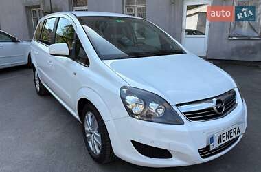 Минивэн Opel Zafira 2011 в Миргороде