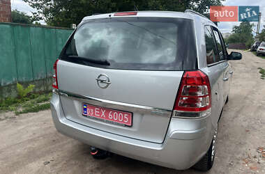 Минивэн Opel Zafira 2009 в 