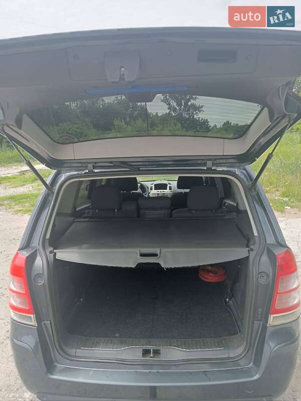 Мінівен Opel Zafira 2008 в Здолбуніві