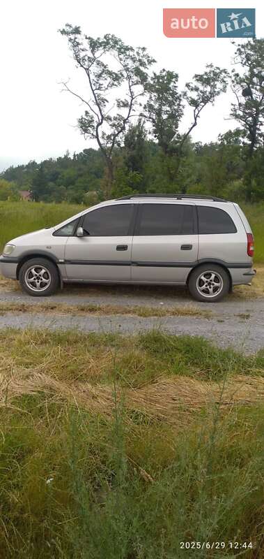 Мінівен Opel Zafira 2001 в Звягелі