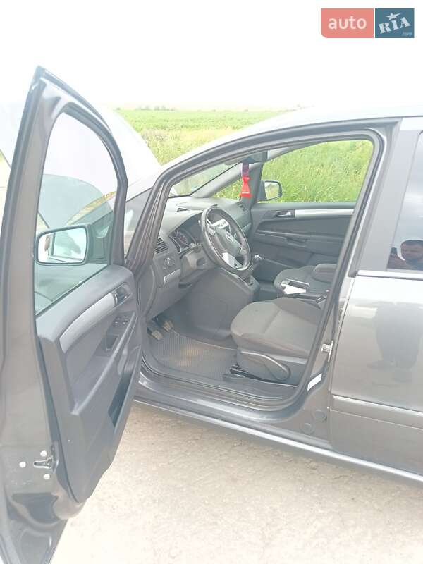 Минивэн Opel Zafira 2009 в Ровно фото 6 Минивэн Opel Zafira 2009 в Ровно