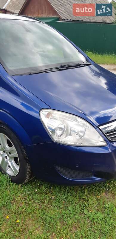 Минивэн Opel Zafira 2009 в Броварах