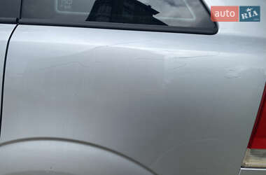 Мікровен Opel Zafira 2012 в 