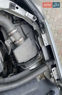 Мікровен Opel Zafira 2012 в 