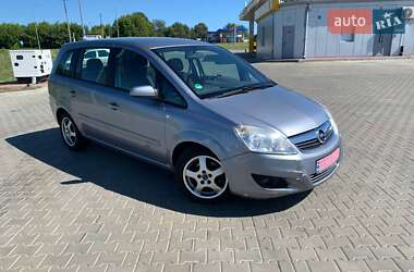 Минивэн Opel Zafira 2008 в Луцке