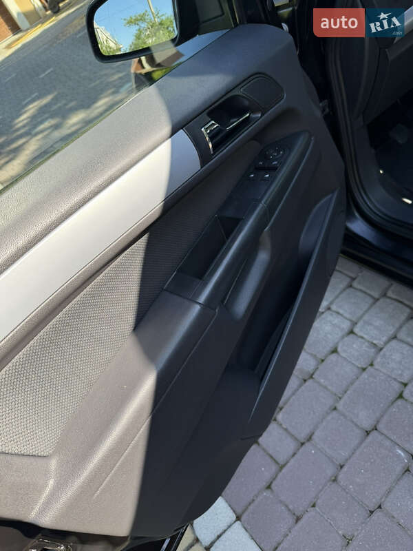 Минивэн Opel Zafira 2006 в Косове