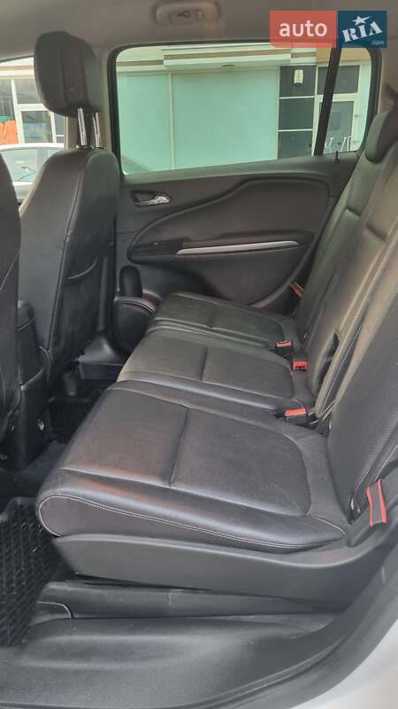 Мінівен Opel Zafira 2016 в Києві