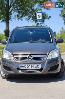 Мінівен Opel Zafira 2012 в Луцьку