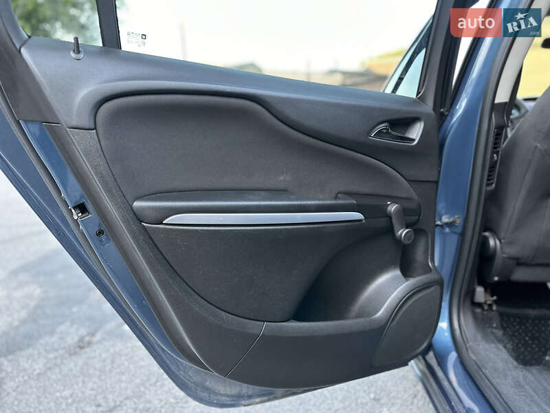 Микровэн Opel Zafira 2013 в Хмельнике