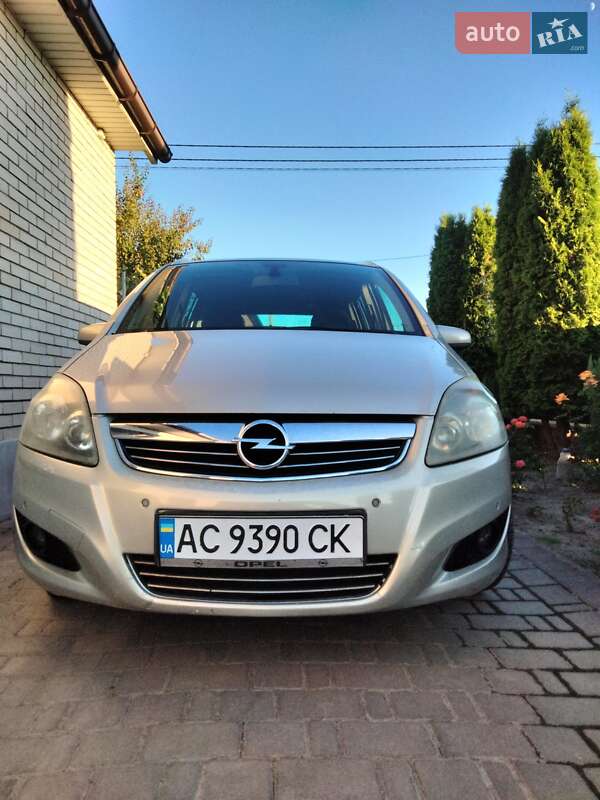 Мінівен Opel Zafira 2009 в Луцьку