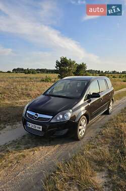 Минивэн Opel Zafira 2011 в Сарнах