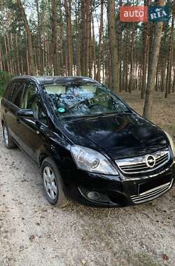 Минивэн Opel Zafira 2008 в Сарнах