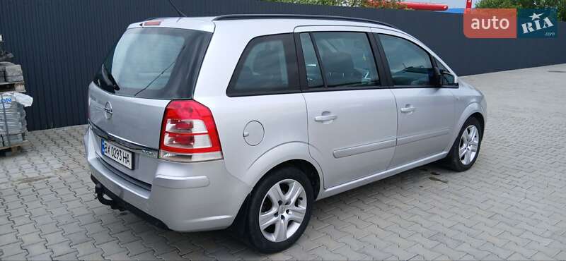 Минивэн Opel Zafira 2009 в Летичеве