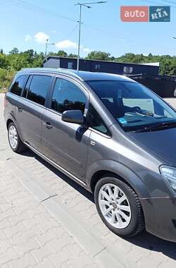 Минивэн Opel Zafira 2012 в Львове