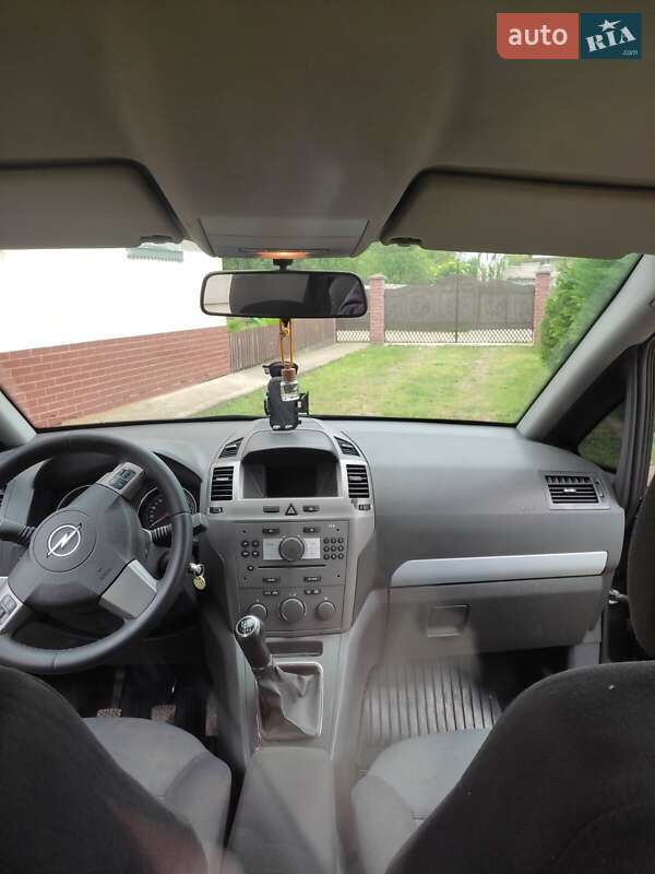 Мінівен Opel Zafira 2007 в Коломиї