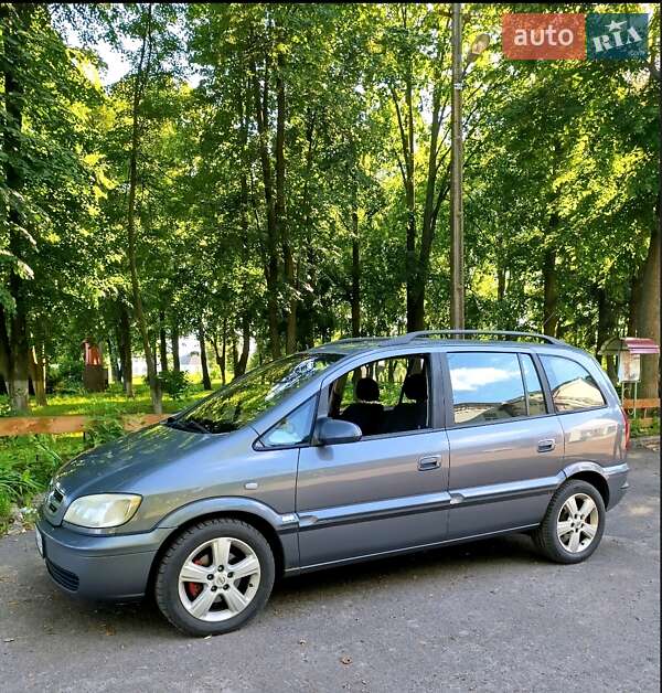 Opel Zafira 2004