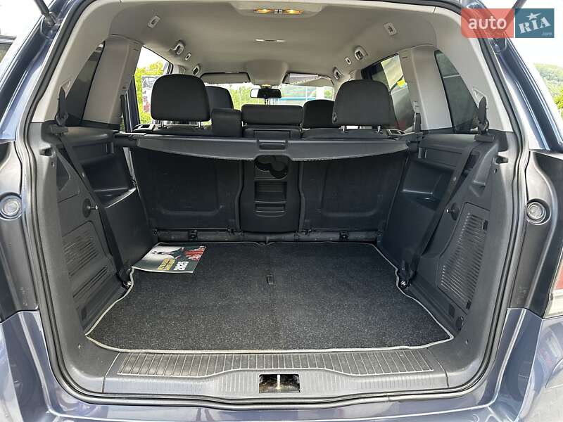 Минивэн Opel Zafira 2007 в Надворной