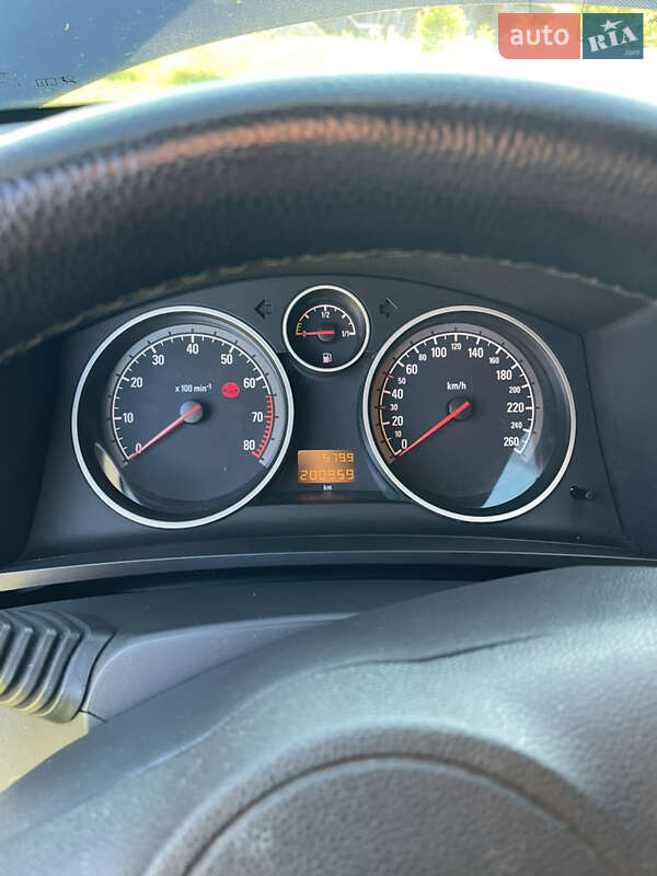 Минивэн Opel Zafira 2005 в Звягеле
