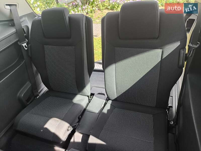Минивэн Opel Zafira 2011 в Почаеве